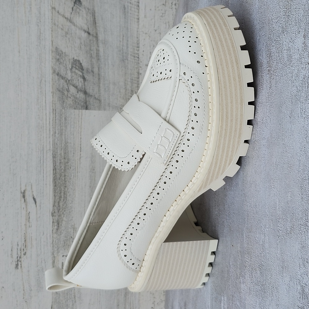 NWOT MIA DEENA HEELED LOAFER - Picture 9 of 9
